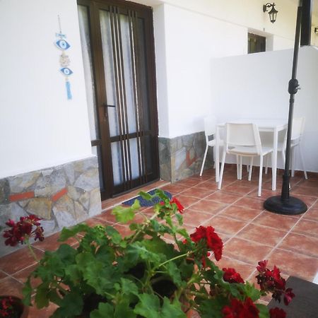 Achillion B&B Paralía Skotínis Zewnętrze zdjęcie
