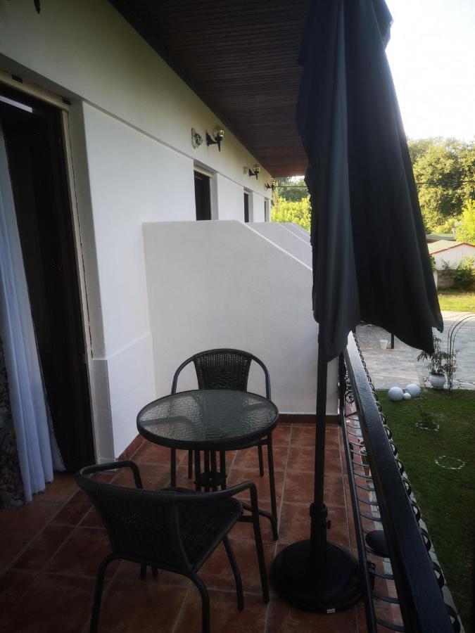 Achillion B&B Paralía Skotínis Zewnętrze zdjęcie